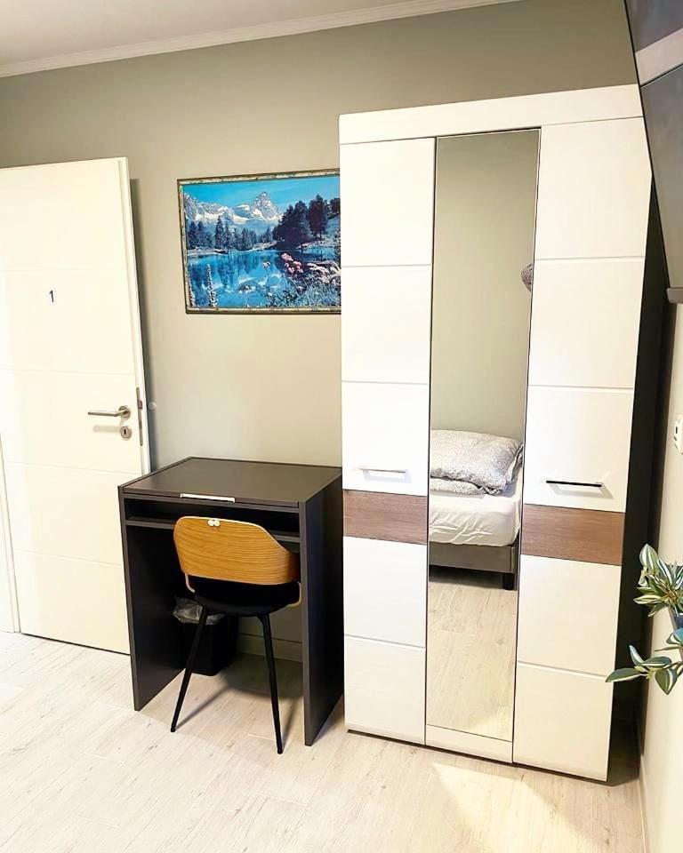 Davidoff-Apartment Seelze Exteriör bild